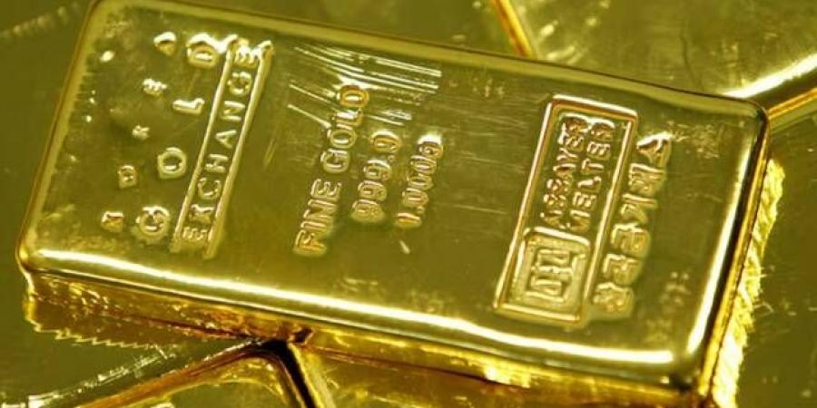 الذهب يصعد 2% مع انخفاض رهانات رفع الفائدة الأمريكية