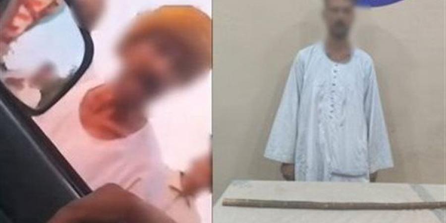 في مشادة بسبب أولوية المرور، جزار يهدد سائقًا بعصا خشبية في الجيزة