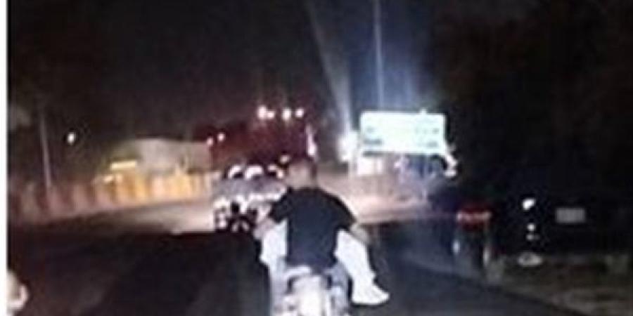 صورة طفلة على دراجة نارية تثير الجدل في بني سويف والتحريات تكشف مفاجأة