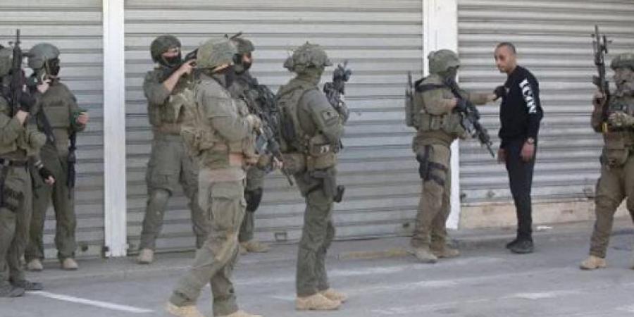 الاحتلال يجبر مواطنا على هدم منزله فى القدس