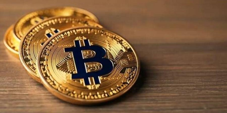 البيتكوين تواصل خسائرها وتهبط قرب 78 ألف دولار