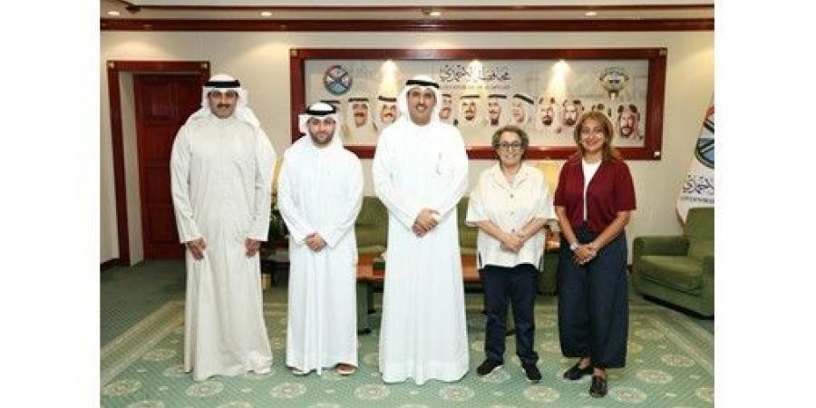 محافظ الأحمدي استقبل وفد شركة ‫«أمنية»