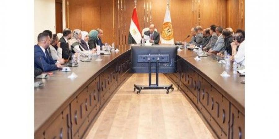 ارتفاع تحويلات المصريين العاملين بالخارج إلى 47.3 مليار دولار