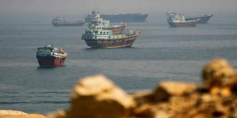 "بلومبرج": إيران ستعلن اتفاقا بشأن إنشاء ممر ملاحي مؤقت عبر هرمز