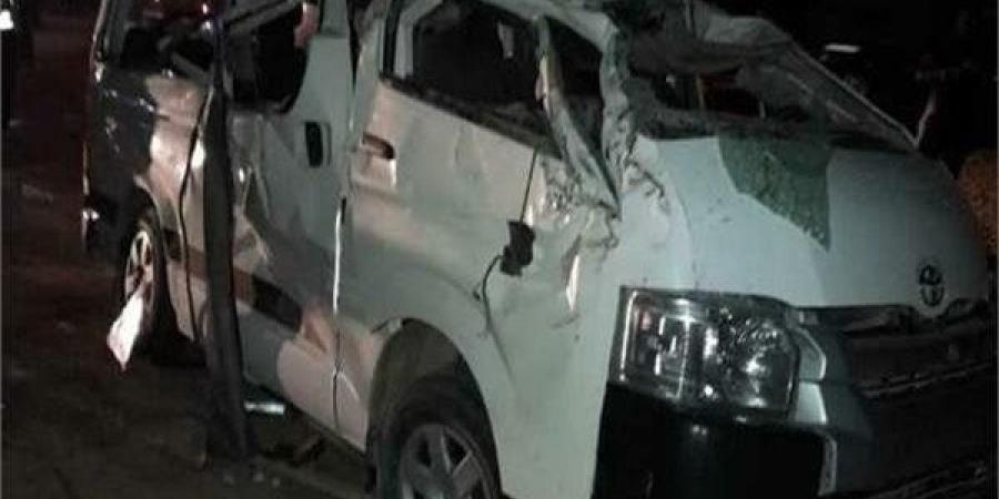 المعاينة تكشف سبب انقلاب سيارة ميكروباص بحدائق القبة وإصابة 6 أشخاص