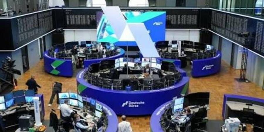 الأسهم الأوروبية ترتفع طفيفاً مع تراجع النفط الخام