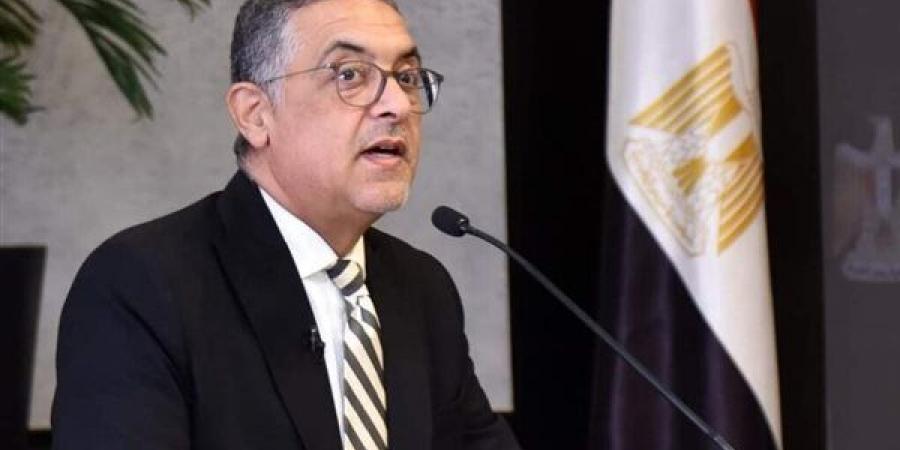 رئيس هيئة الاستثمار السابق يكشف لـ " فيتو" سر تحرك الأموال الساخنة