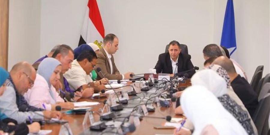 محافظ دمياط يوجه بحصر الأراضي المتاحة لإنشاء محطة وسيطة لتجميع المخلفات