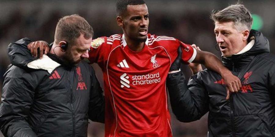 إيزاك يغادر معسكر منتخب السويد ويعود إلى ليفربول