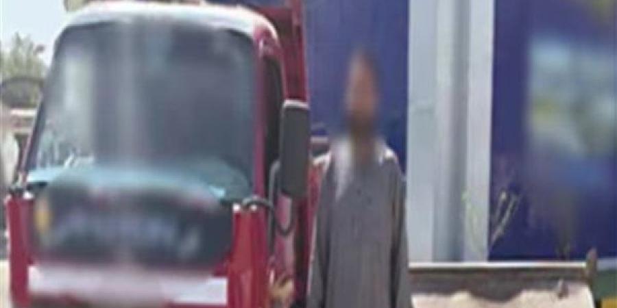 أسياخ حديد بلا تأمين ومقطورة غير متصلة، ضبط سائق عرّض المواطنين للخطر في الشرقية