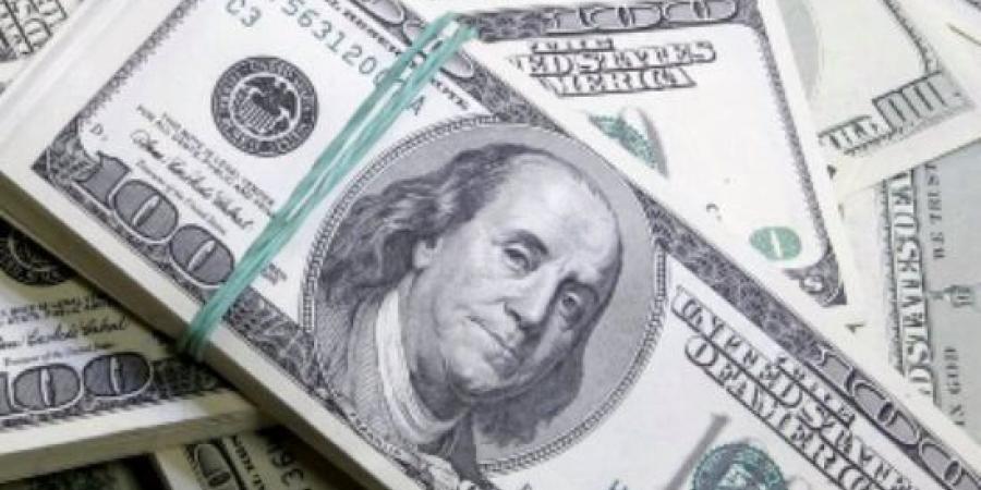 سعر الدولار  اليوم الاثنين.. مستقر تحت سقف الـ 53 جنيها فى البنوك