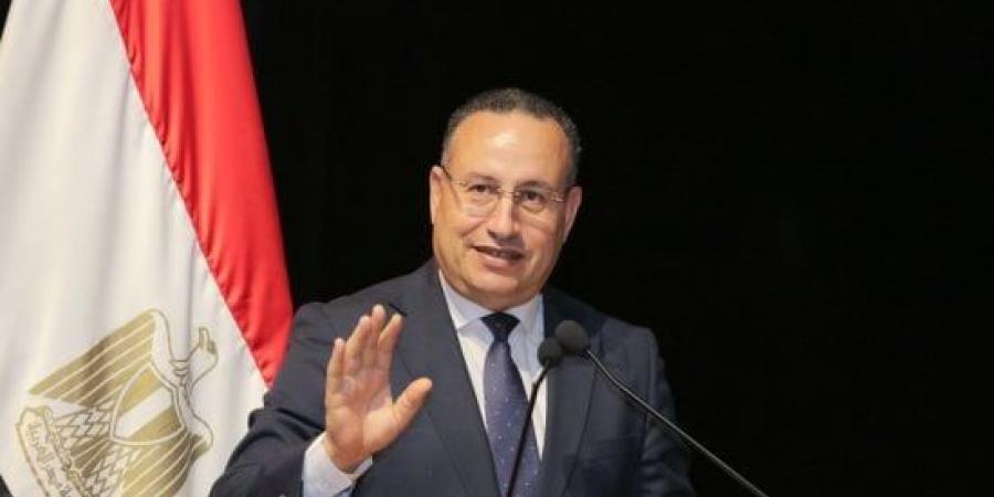 صدور القرار الوزارى ببدء الدراسة ببرنامج أخصائى التعلم الإلكتروني بنوعية دمياط