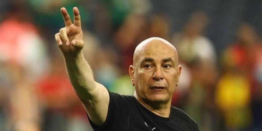 دروجبا: حسام حسن مشكلته إنه بيسمع للسوشيال ميديا.. واستبدال صلاح «عادي»