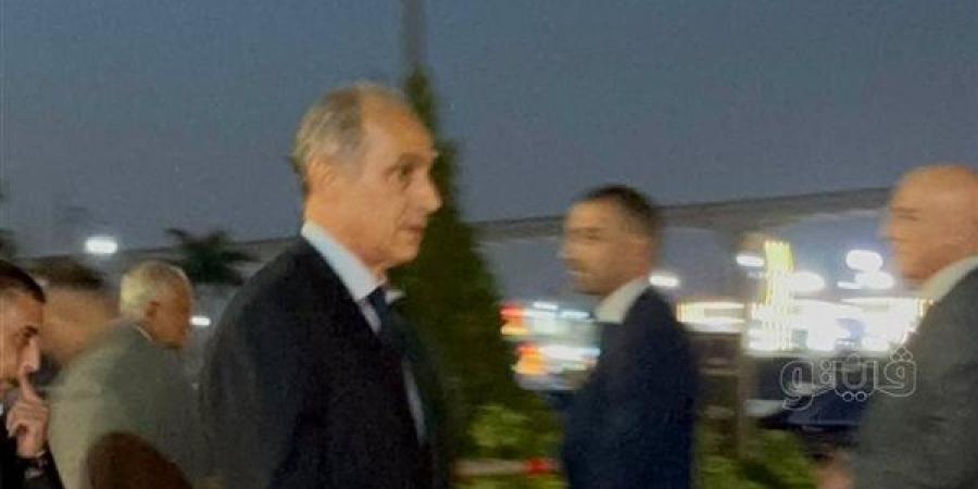 جمال مبارك يحضر عزاء المستشار أحمد الزند بمسجد المشير طنطاوي (فيديو وصور)
