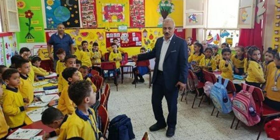 وكيل تعليم المنيا فى جولة تفقدية على عدد من المدارس لمتابعة انتظام الدراسة