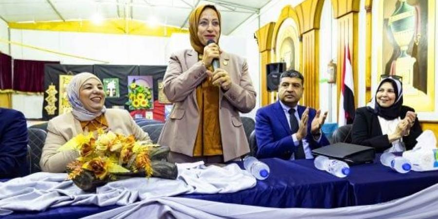 القومى لحقوق الإنسان ينظم برنامجًا تدريبيًا للتوعية فى المدارس
