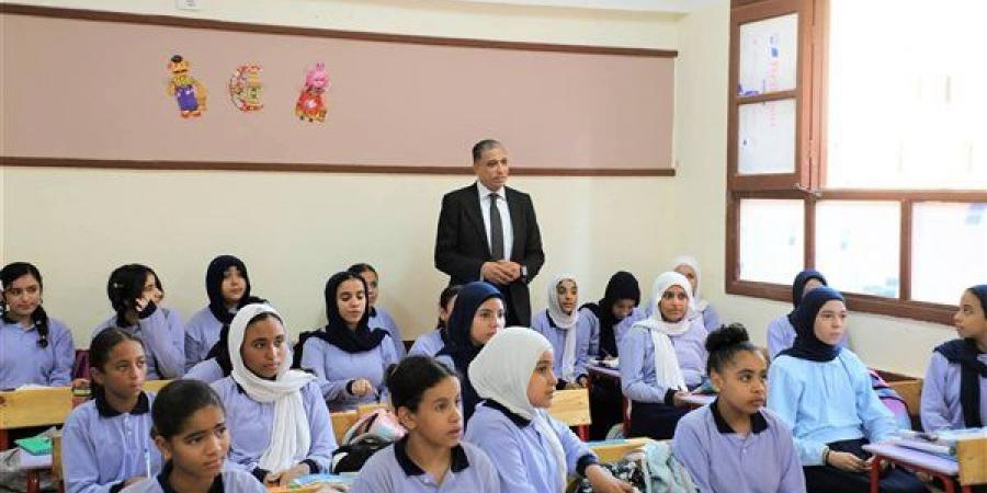 تعليمات حاسمة من وكيل تعليم الجيزة لمدارس الهرم بشأن متابعة الطلاب