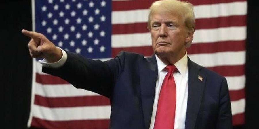 ترامب يعلن استثمارًا بـ15 مليار دولار لبناء أكبر مصنع صلب