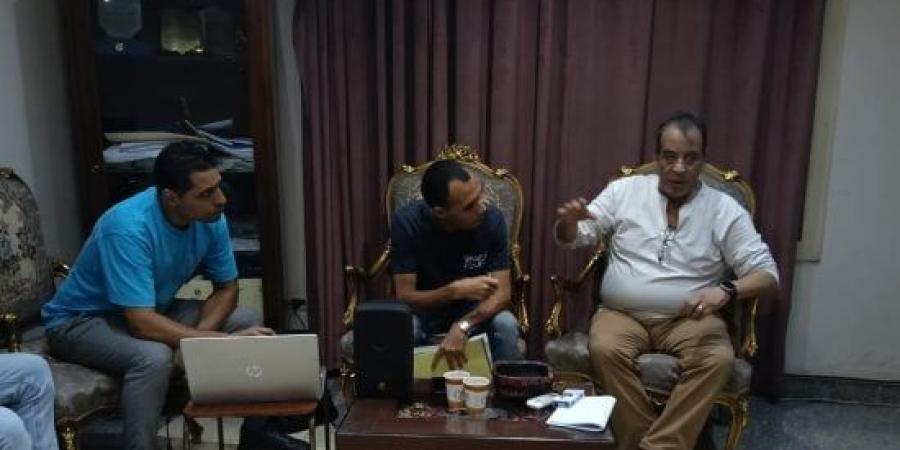 صلاح الشرنوبى يجرى بروفات أوبريت ملحمة.. صور