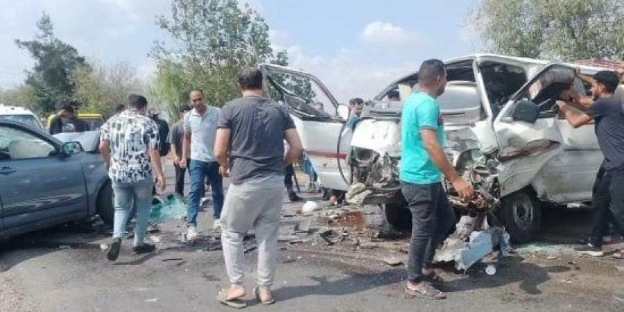 إصابة 9 أشخاص فى حادث تصادم سيارتين بالغربية