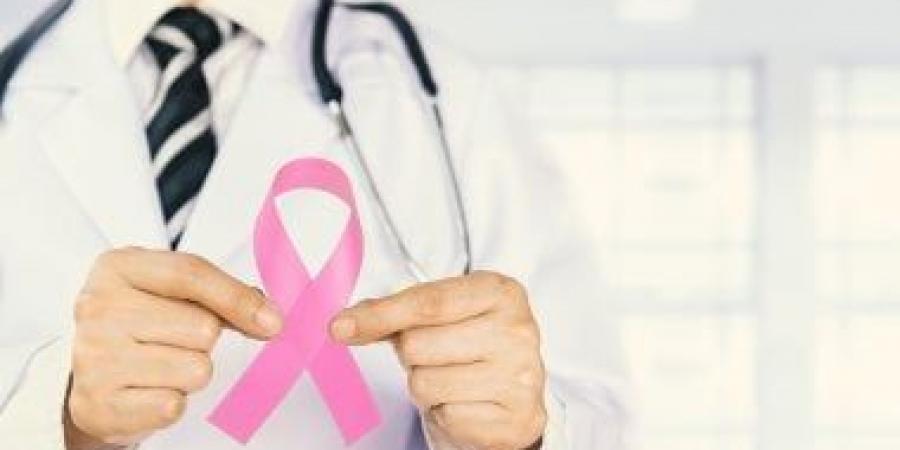 أعراض تظهر على النساء تستدعى الكشف عن السرطان
