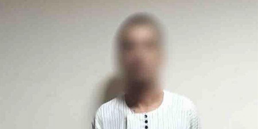 ضبط سائق بأسيوط بتهمة النصب على المواطنين بزعم العلاج الروحاني