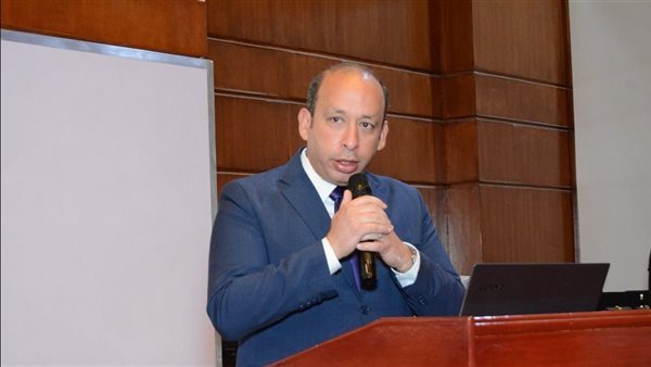 عميد قصر العيني: تنفيذ خطة شاملة لتطوير الكلية ومستشفياتها