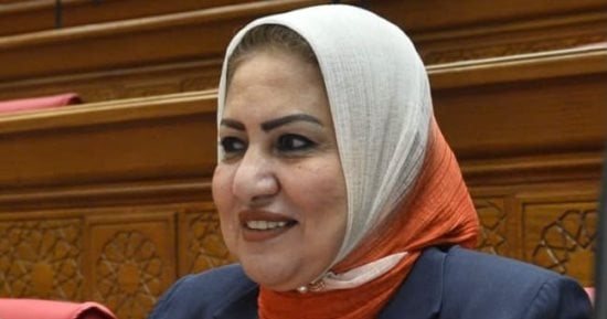 نائبة: لقاء الرئيس السيسى بالحكومة وقادة الجيش والشرطة والعُمد يجسد تكامل مؤسسات الدولة