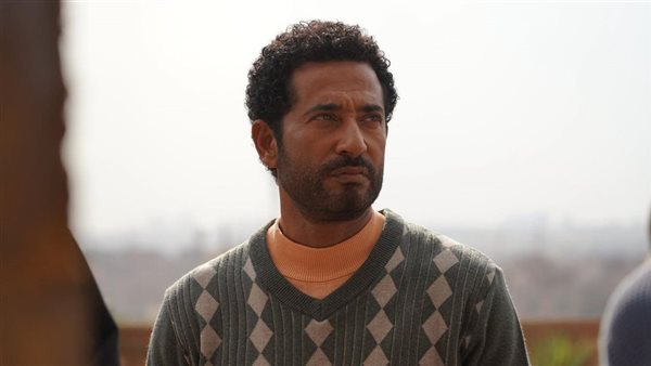 عمرو سعد ينعى زوجة المنتج صادق الصباح