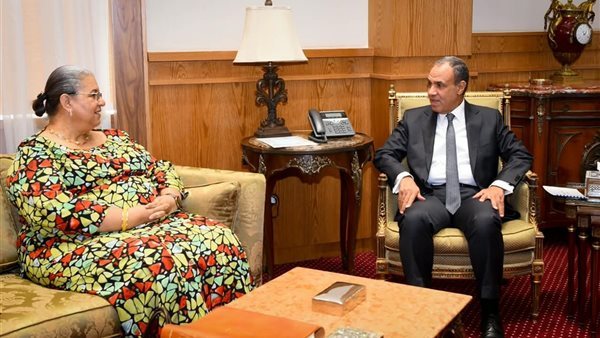 وزير الخارجية يبحث مع المبعوثة الأممية إلى ليبيا مستجدات العملية السياسية (صور)