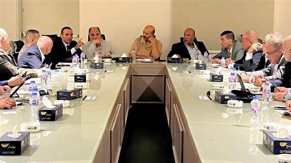 مصانع الدرفلة وممثلو الصناعات الهندسية يناقشون تداعيات قرار فرض رسوم على واردات البيليت