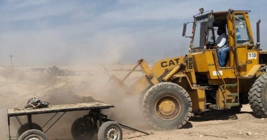 جهاز مدينة طيبة الجديدة ينفذ 4 قرارات إزالة ويسترد 22.97 فدان بمنطقة 620 فدانا.. صور