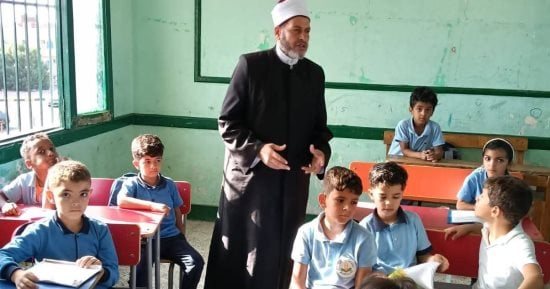 رئيس منطقة جنوب سيناء الأزهرية يتابع انتظام الدراسة بمعهد شرم الشيخ