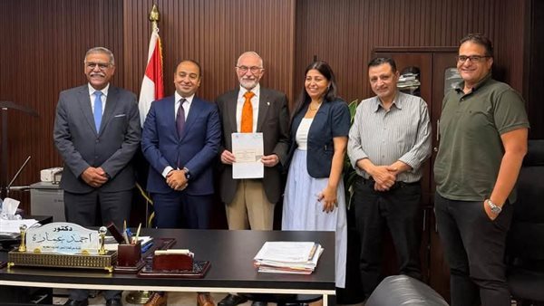 توقيع عقد تخصيص 25.8 ألف متر للجامعة الألمانية الدولية لإقامة مشروع جامعي بالقاهرة الجديدة