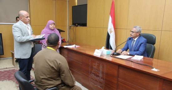 محافظ بنى سويف يعقد اللقاء الأسبوعى مع المواطنين ويوجه بحلول وإجراءات لمطالبهم