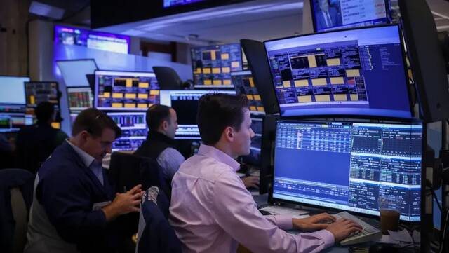 مؤشر ستاندرد آند بورز متساوي الأوزان يتجه لخسارة أسبوعية نادرة