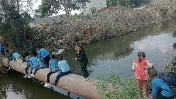 استجابة للأهالي، محافظ البحيرة توجه بسرعة صيانة كوبري ك12 جبارس انقاذا لحياة التلاميذ