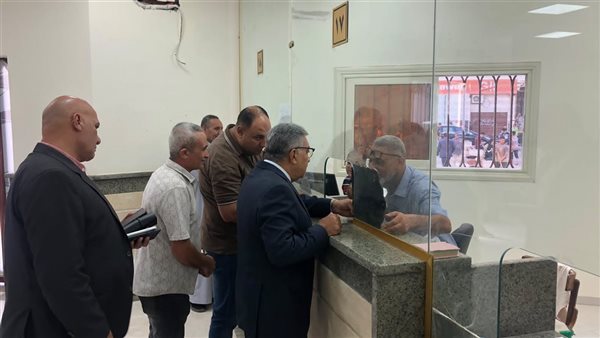 محافظ الدقهلية يتفقد التشغيل التجريبي للمركز التكنولوجي الجديد بالسنبلاوين ويلتقي بالمواطنين