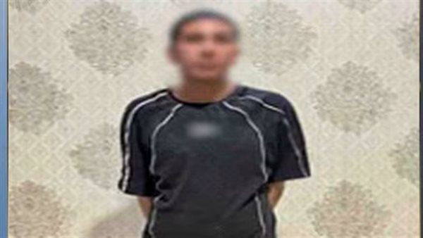 يصطاد ضحاياه عبر فيديو كول، سقوط عامل ابتز فتيات بصور خاصة في كفر الشيخ