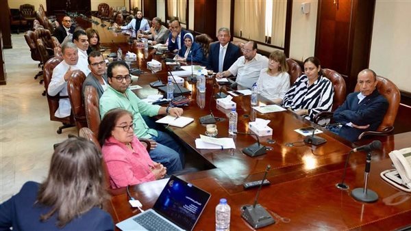 لجنة الدراما بالأعلى للإعلام تستعرض أبرز قضايا الأعمال الفنية لـ «المتحدة» قيد الإنتاج