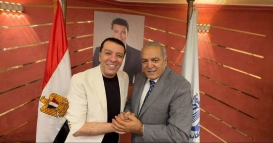 مصطفى كامل يستقبل نقيب الفنانين الأردنيين هاني الجراح بنقابة الموسيقيين