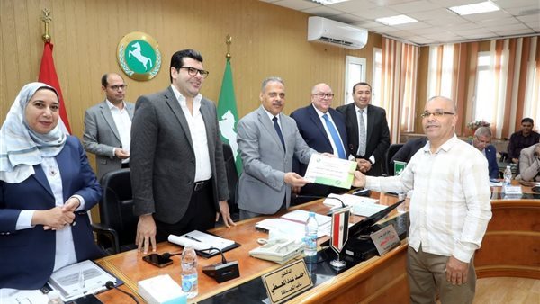 الأشموني يترأس اجتماع المجلس التنفيذى لمحافظة الشرقية
