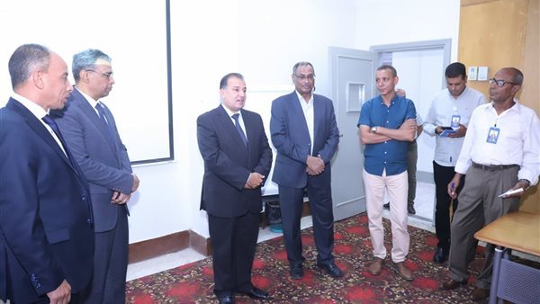 رئيس جامعة قنا يشهد برنامجين تدريبيين لتطوير منظومة المشتريات الحكومية وتأهيل الكوادر الإدارية والمالية