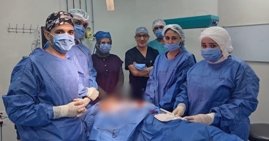 نجاح استئصال غدة لعابية متكلسة بالكامل أسفل الفك بمستشفى أسوان التخصصي
