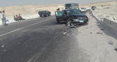 مصرع شخصين وإصابة 8 آخرين فى تصادم سيارتين على طريق طلخا - بلقاس