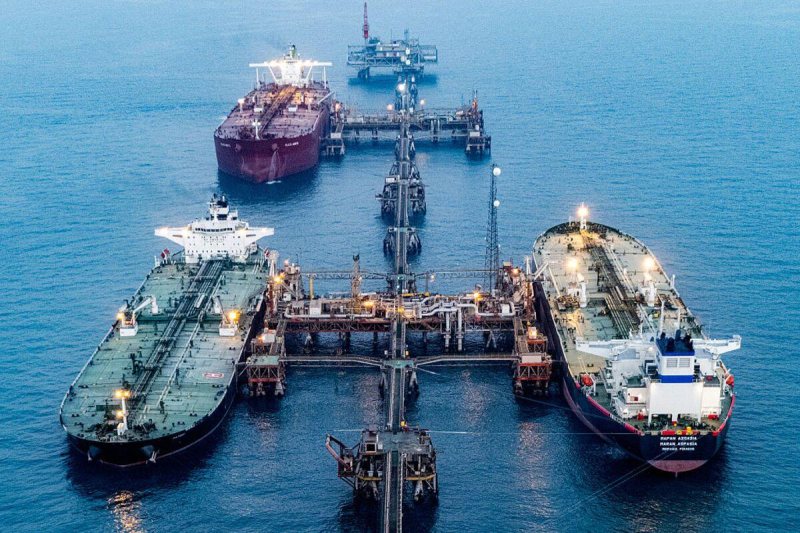 النفط العراقي معروض للبيع بأكبر خصم.. 37 دولارًا للبرميل