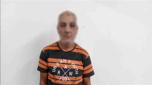 بسبب سرقة مسجد، الأمن يكشف ملابسات فيديو إجبار مسن على استقلال سيارة ببورسعيد