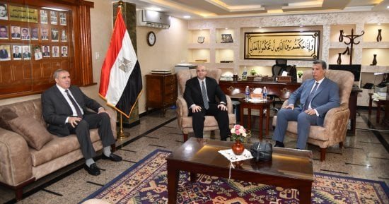 محافظ الفيوم يلتقي رئيس المحكمة الابتدائية والمحامي العام.. تفاصيل