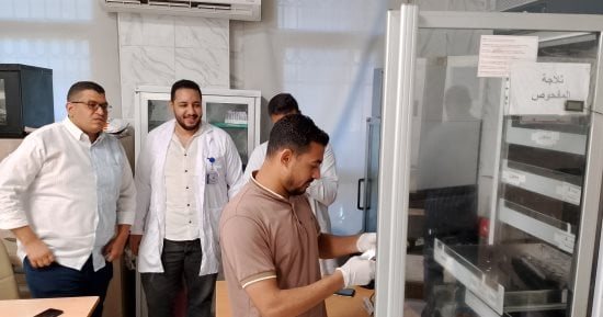 صحة سوهاج: المرور على مستشفى البلينا ووحدات طب الأسرة للارتقاء بجودة الخدمات