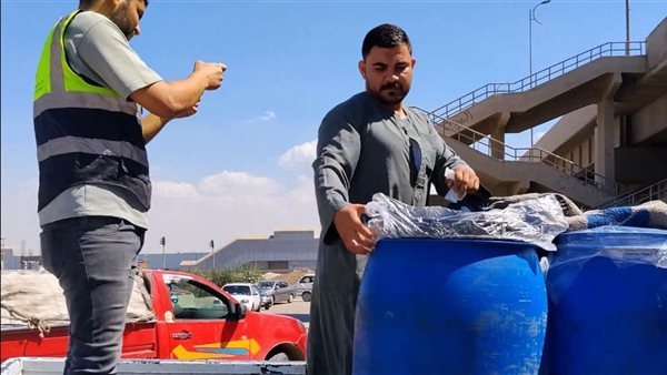 حملات تموينية على أسواق الجيزة، ضبط 144 بطاقة و9 أطنان سلع مجهولة المصدر